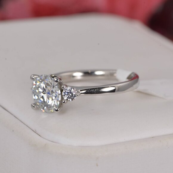 Certified 2.06ct Moissanite Round Brilliant Cut Engagement Ring - Picture 2 of 8